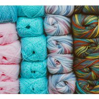 SZÍNÁTMENETES FONALAK