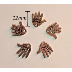   Kéz alakú fityegő, "Hand Made" felirattal, ezüst szín - 5db/csomag