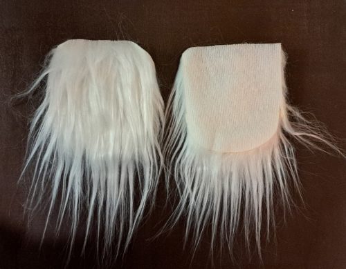 Manószakáll fagolyóval - fehér műszőrme darab kb. 20cm hosszú